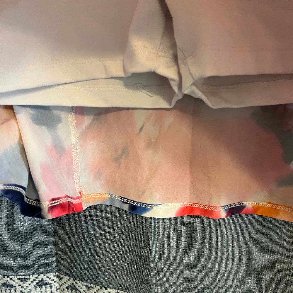 MARIKA Ocean Wave Blurred Floral Skort Large Only worn once. - Picture 4 of 4